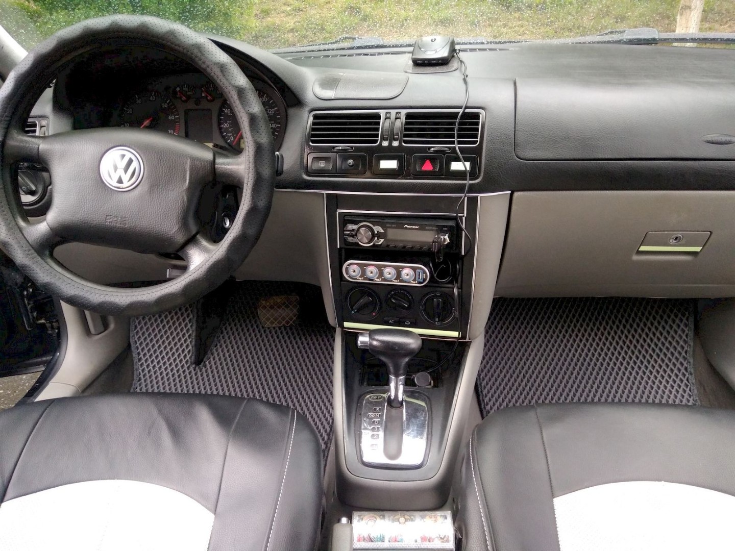 EVA автоковрики для Volkswagen Jetta IV 1998-2005 — c4CgWS-lvyg resized